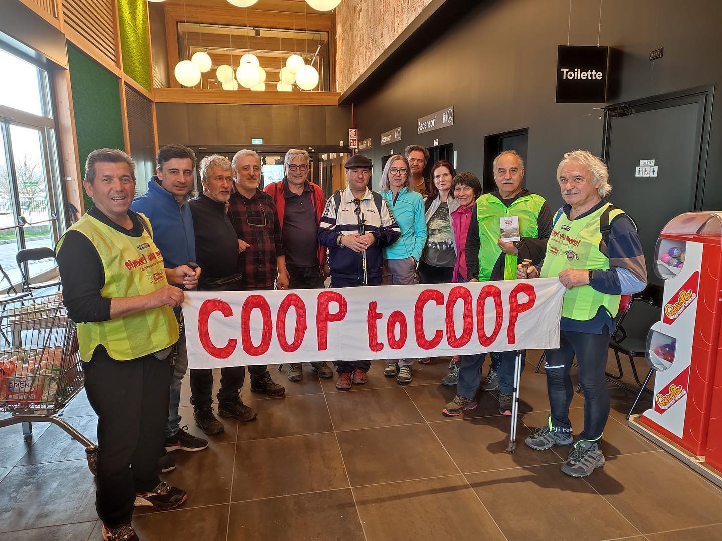 Lombardia Coop to Coop 2023: trekking panoramico da Malnate a Como